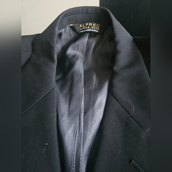 Authentic Alfred Sung Elegant Navy Blue Blazer. Moores Suits. 24 Inches Ptp. - Picture 3 of 6